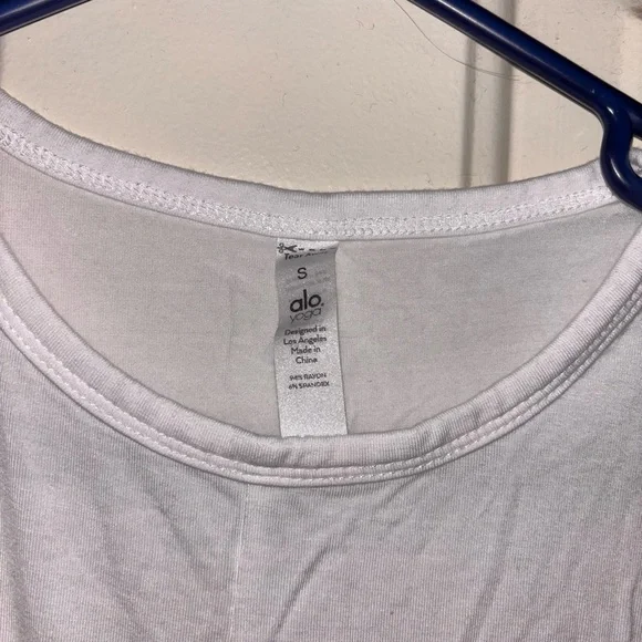 ALO Yoga Classic White Tank Top size Small - Picture 5 of 5